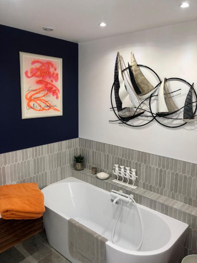 Chambre Dans Hotel Particulier 18E Siecle Hyper Centre La Rochelle ลาโรแชล ภายนอก รูปภาพ