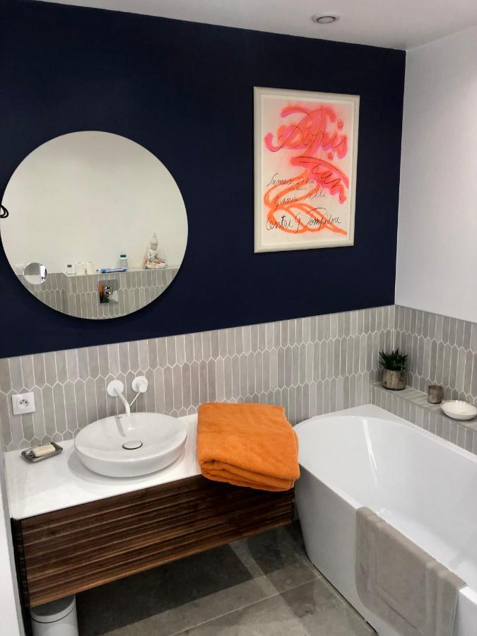 Chambre Dans Hotel Particulier 18E Siecle Hyper Centre La Rochelle ลาโรแชล ภายนอก รูปภาพ